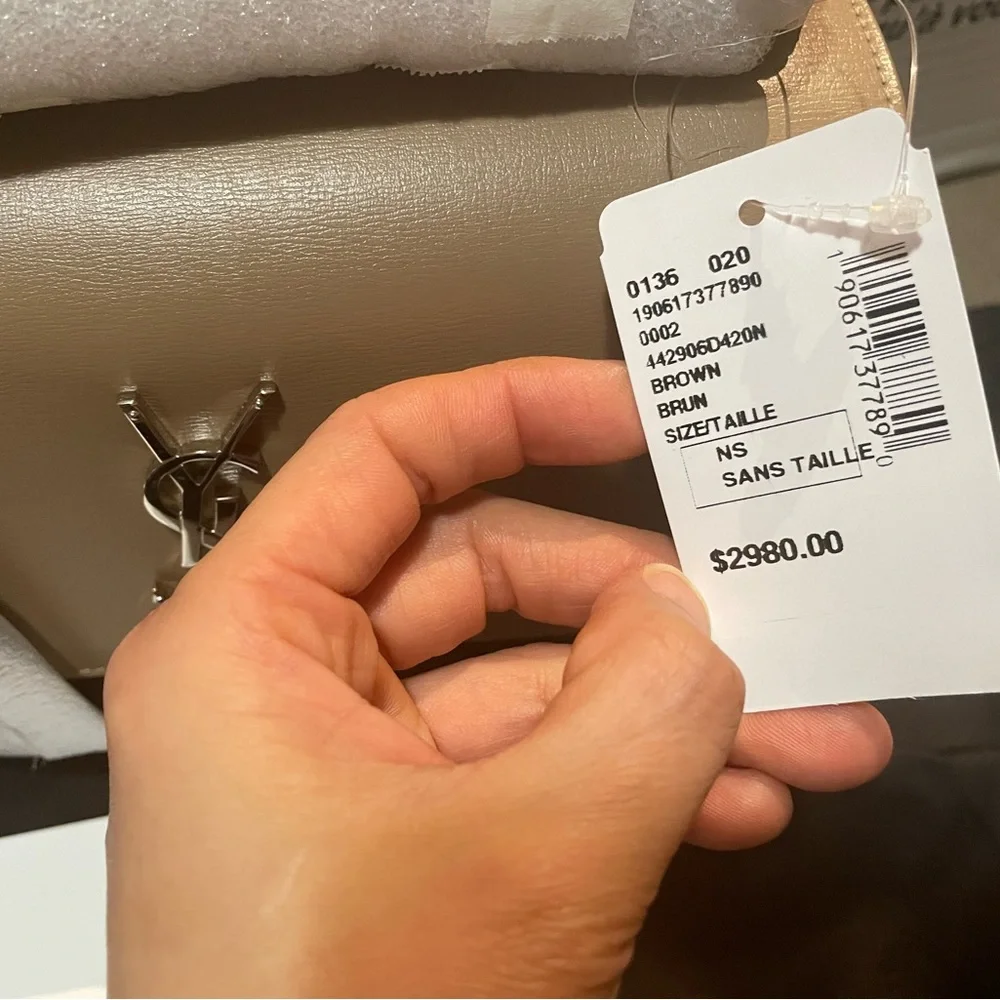 Sold - Picture 3 of 7